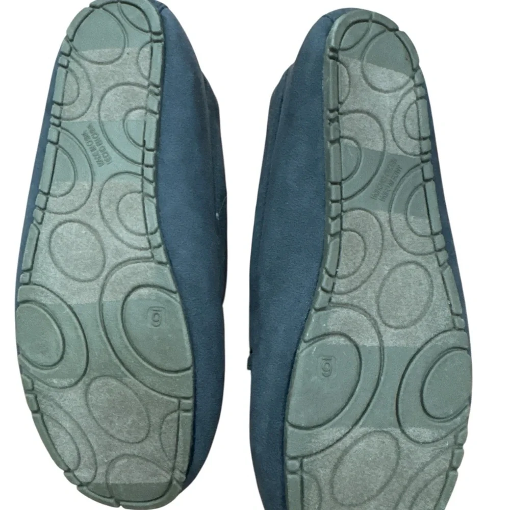 Old Navy Women's Charcoal Moccasins with Cream Lining - Picture 2 of 2